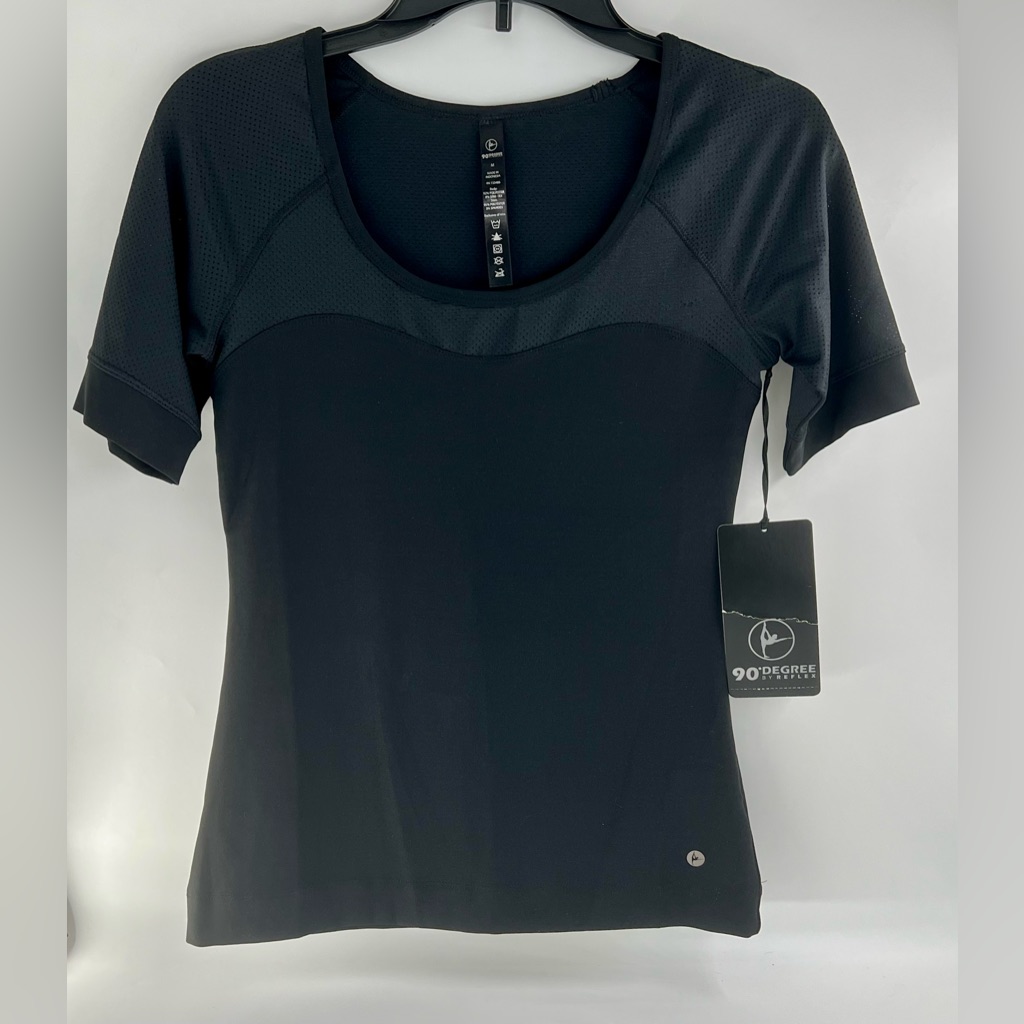 Brand New 90 Degree By Reflex Shirt